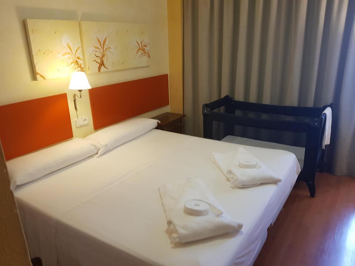 Apartamentos Parot Quality Santa Eulária des Riu Exterior foto